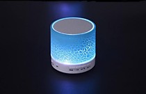портативный беспроводной светодиодный динамик